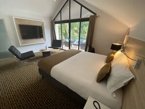 Suite | 1 slaapkamer, een minibar, een kluis op de kamer, een laptopwerkplek