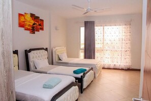 Appartement supérieur | 4 chambres, accès au Wi-Fi (inclus)