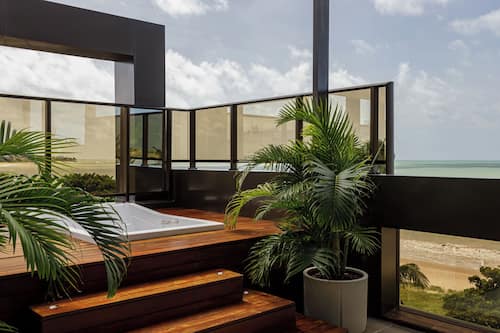 Quarto casal presidencial, varanda, vista para o mar | Vista da sacada