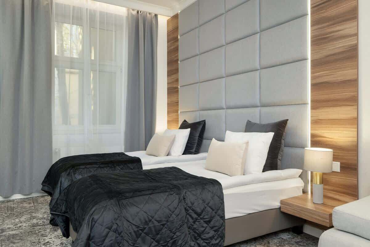 Strykjärn/strykbräda, wi-fi och sängkläder