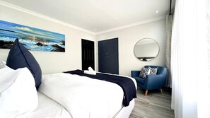 3 bedrooms, WiFi - Chic Modern House on Neasden - 2085 (Bulawayo)