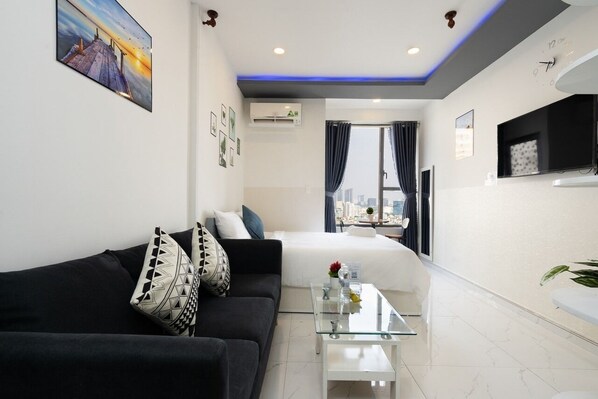 City Studio Suite, Non Smoking, City View