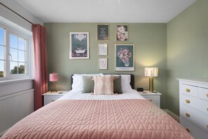 4 chambres, fer et planche Ă repasser, lit parapluie, Wi-Fi gratuit
