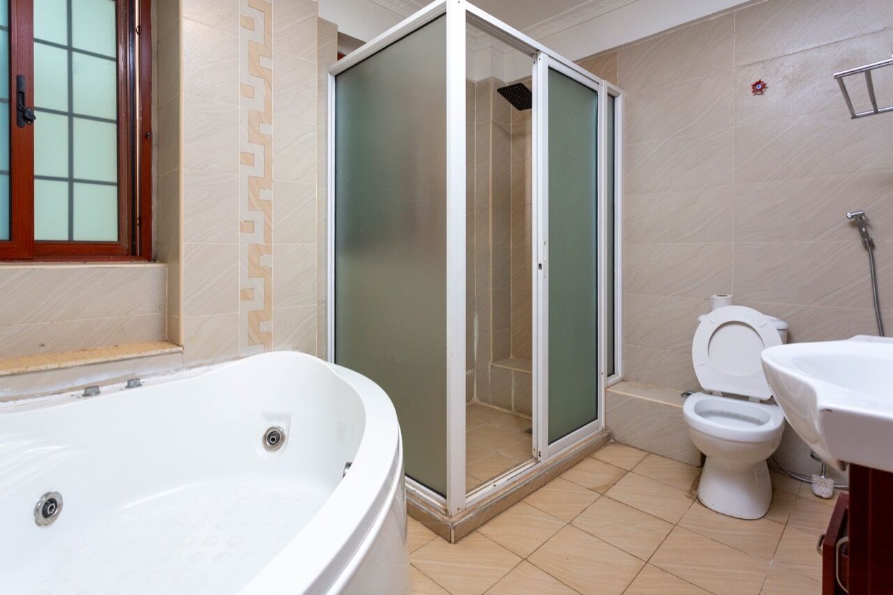 Executive Apartment | Bathroom