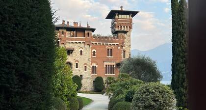 LakeView LakeComo 4Seasons, Terrace, 30m to Lake! by STAYHERE-LAKECOMO