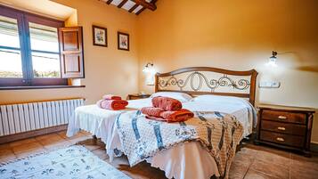 4 chambres, fer et planche Ă repasser, Wi-Fi gratuit, draps fournis