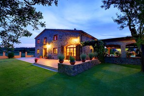 Exterior - Mas Dels Avis (Vall-llobrega)