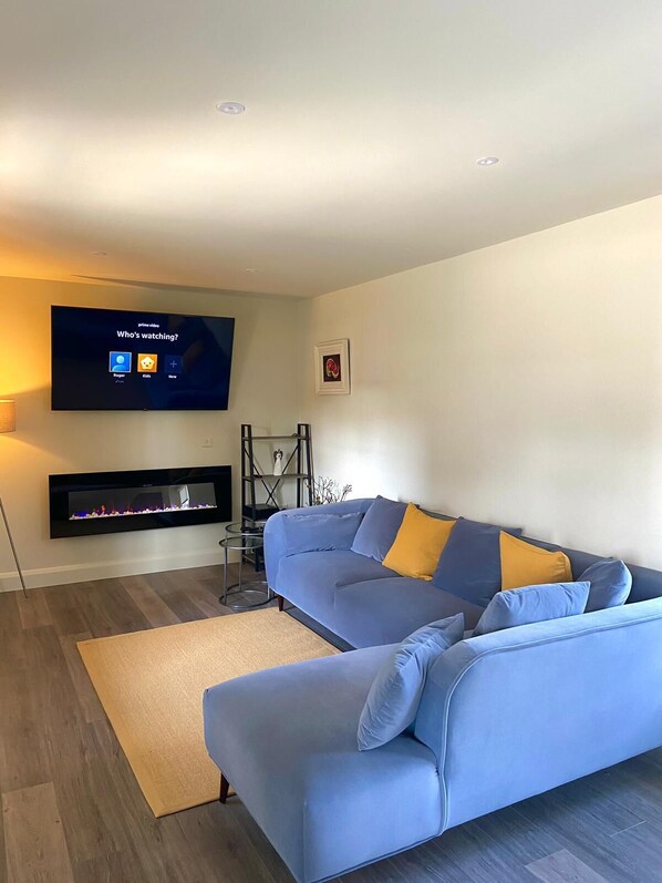 Apartment | Living area - 1-bed Apartment Near Nenagh & Lough Derg (Kilruane)