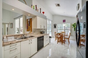 บ้านพัก (4 Bedrooms) | ภายใน