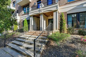 Apartment (3 Bedrooms) | Interior - Luxe Townhome in South End Charlotte Near Uptown! (Charlotte)