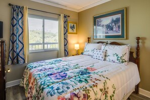 Apartment (2 Bedrooms) | 2 Schlafzimmer, Bügeleisen/Bügelbrett, Bettwäsche