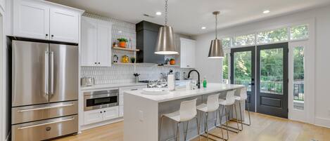 House (3 Bedrooms) | Private kitchen