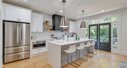 South End Charlotte Townhome < 2 Mi to Uptown!