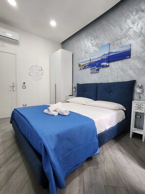 Classic Room | 1 bedroom, soundproofing, free WiFi - GRADINI PARTENOPEI (Naples)