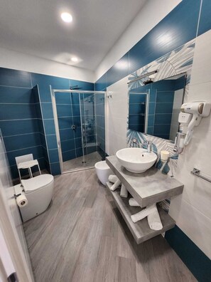Luxury Room | Bathroom - GRADINI PARTENOPEI (Naples)