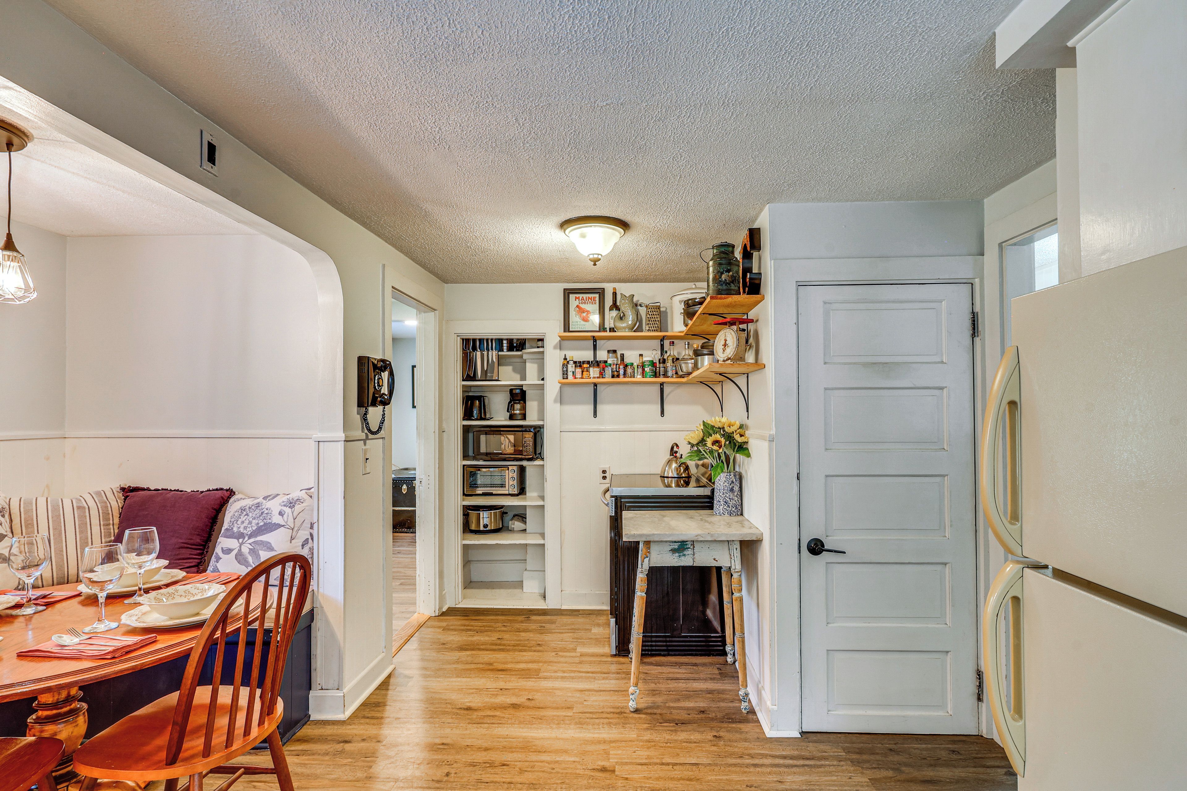 House (2 Bedrooms) | Interior