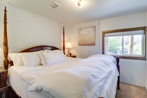 1 chambre, fer et planche à repasser, draps fournis