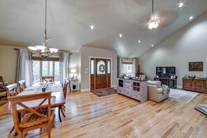 House (3 Bedrooms) | Interior - 2 Mi to Elk Mountain: Secluded Union Dale Home! (Union Dale)