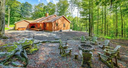 2 Mi to Elk Mountain: Secluded Union Dale Home!