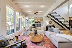 House (4 Bedrooms) | Interior - Waterfront Granbury Home w/ Electric Fireplace! (Granbury)