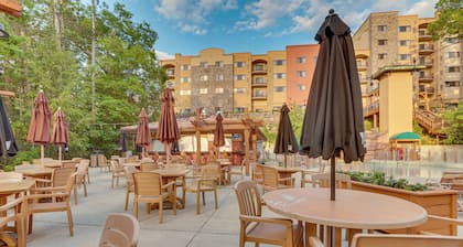 Wisconsin Dells Resort Condo w/ 2 Fireplaces