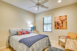 Apartment (2 Bedrooms) | Interior - Green Valley Townhome w/ Community Amenities! (Green Valley)