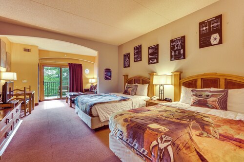Wisconsin Dells Resort Condo w/ Star Wars Decor!