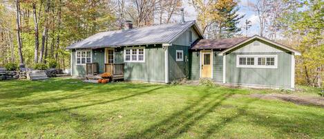 Rumah (3 Bedrooms) | Bagian depan properti