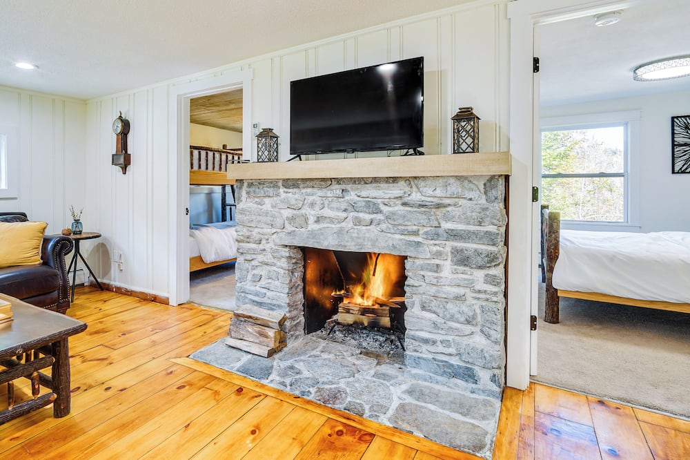 'mount Pine' Winter Retreat Near the Green Mtns! - Wardsboro, VT