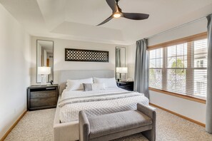 Apartment (3 Bedrooms) | Interior - Luxury 'prairie Retreat': 5 Min From Madison! (Sun Prairie)