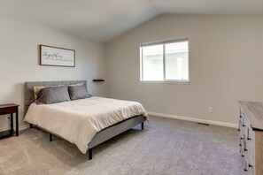 House (3 Bedrooms) | 3 bedrooms, laptop workspace, iron/ironing board, free cribs/infant beds - Quiet Evans Home Rental Near Parks & Downtown! (Evans)