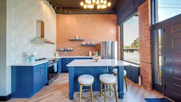 House (1 Bedroom) | Interior