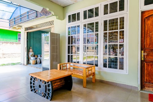 OYO Life 2745 Nabeza House