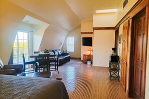 2 Schlafzimmer, Internetzugang, Bettwäsche