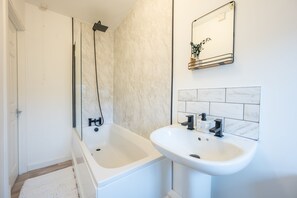 Casa básica | Baño