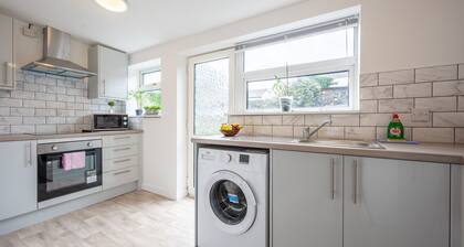 Silver Street by Tŷ SA