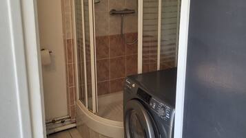 Shower, towels, soap, shampoo