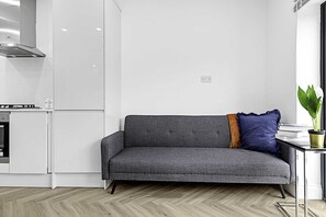 Departamento básico, varias camas | Interior