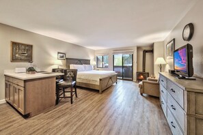Iron/ironing board, free WiFi, bed sheets - Lakeland Village #212 Serene Studio,AC,Fireplace (South Lake Tahoe)