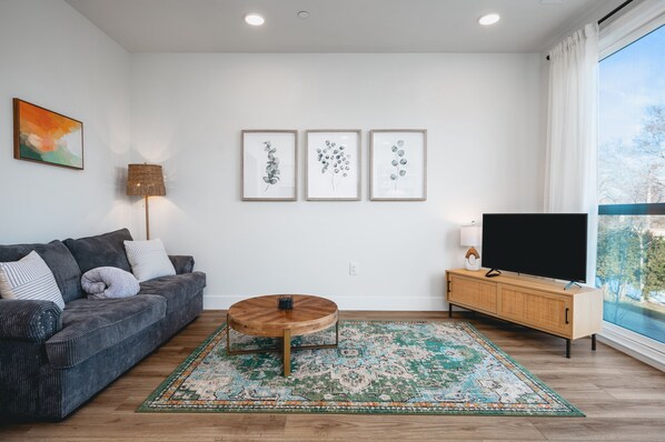 43-inch TV with digital channels