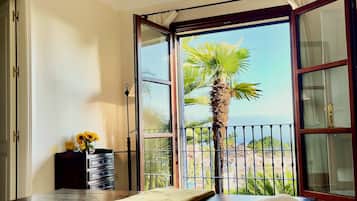 Habitación estándar doble, vistas al mar | Caja fuerte y wifi gratis