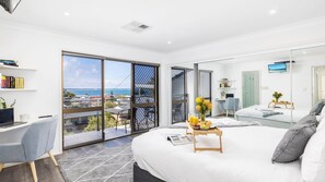 6 Schlafzimmer, Bügeleisen/Bügelbrett, Reisekinderbett, WLAN