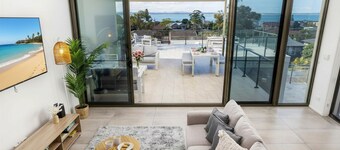Coastal Breezes – water views, swimming pool, walk to beach