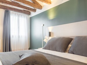 1 bedroom, in-room safe, iron/ironing board, free WiFi - Camera 6 - Grand Canal Suites by Wonderful Italy (Venecia)