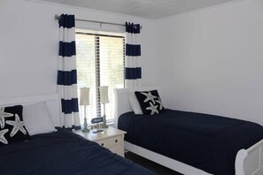 2 bedrooms, bed sheets - Enjoy  Fall and Winter on our Nature -filled  Hilton Head Beach Condo  (Hilton Head Island)