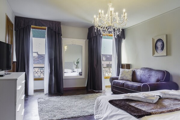 1 slaapkamer, een strijkplank/strijkijzer, gratis wifi, beddengoed