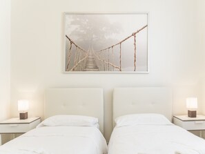 3 dormitorios, tabla de planchar con plancha, wifi gratis y ropa de cama