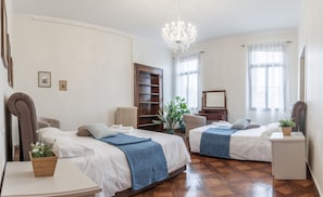 2 habitaciones, tabla de planchar con plancha y wifi gratis 