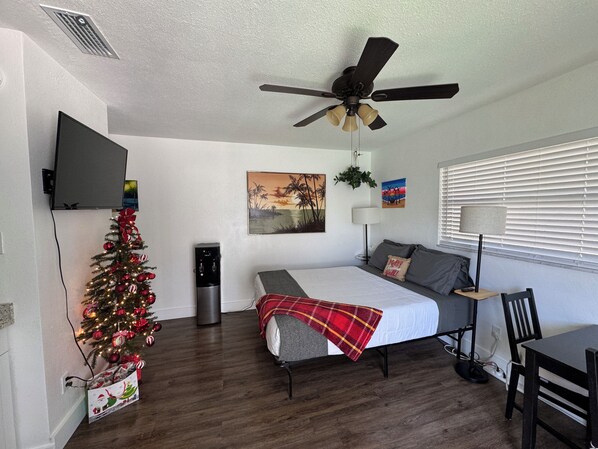 1 makuuhuone, työpöytä, silitysrauta/-lauta, ilmainen Wi-Fi