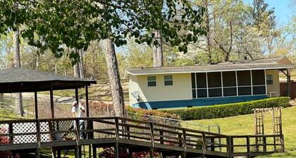 Tess’s cottage on the lake.